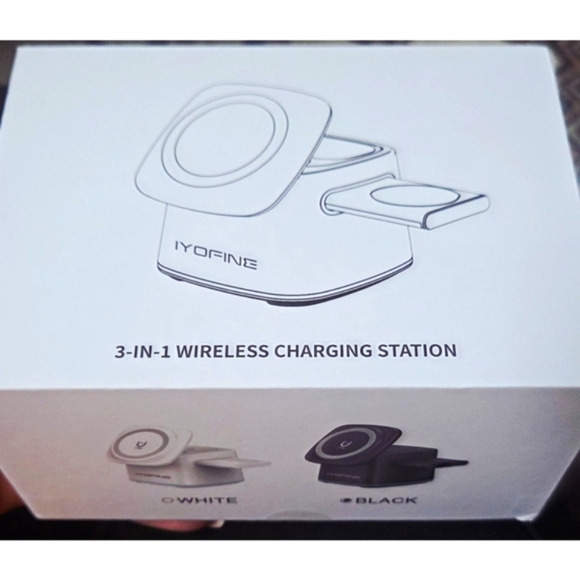 3 in 1 Charging Station for Apple Devices, Charger Stand for MagSafe - Picture 7 of 7